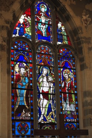 피에타 옆의 툴루즈의 성 사투르니노와 파리의 성 디오니시오2_photo by GFreihalter_in the Church of Saint-Saturnin in Gentilly_France.jpg
